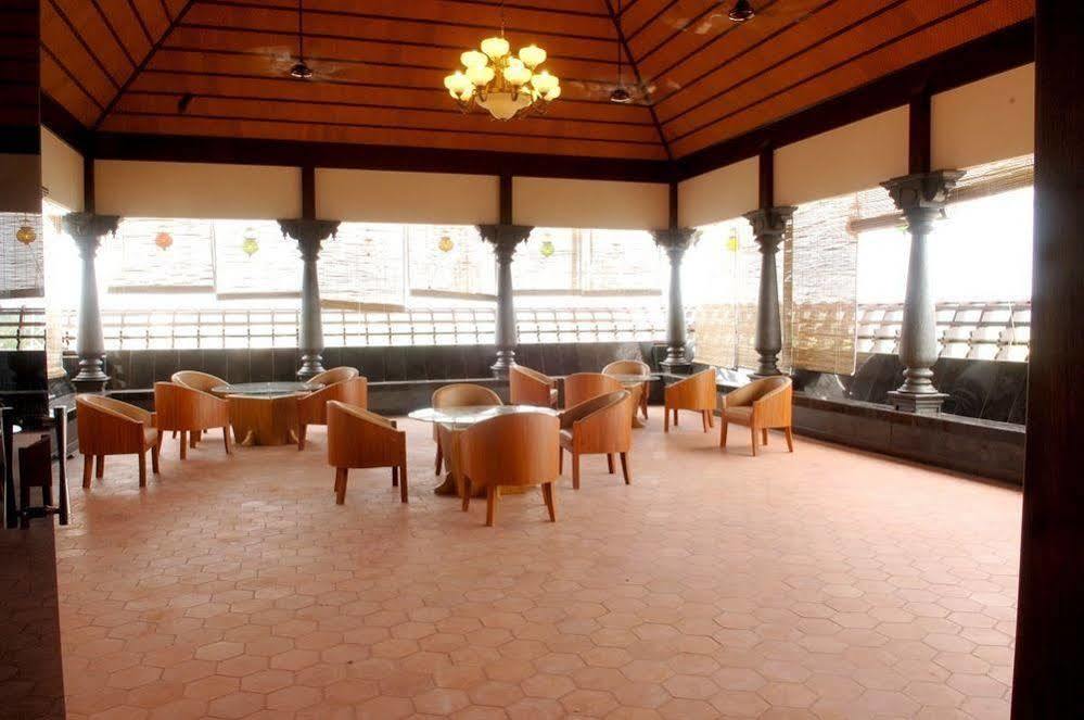 Hotel Arcadia Kottayam Zewnętrze zdjęcie